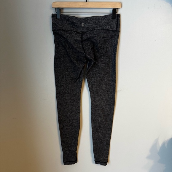 Lululemon Heathered Black Basic Leggings With Size Dot Women’s Size 8 - Picture 2 of 5